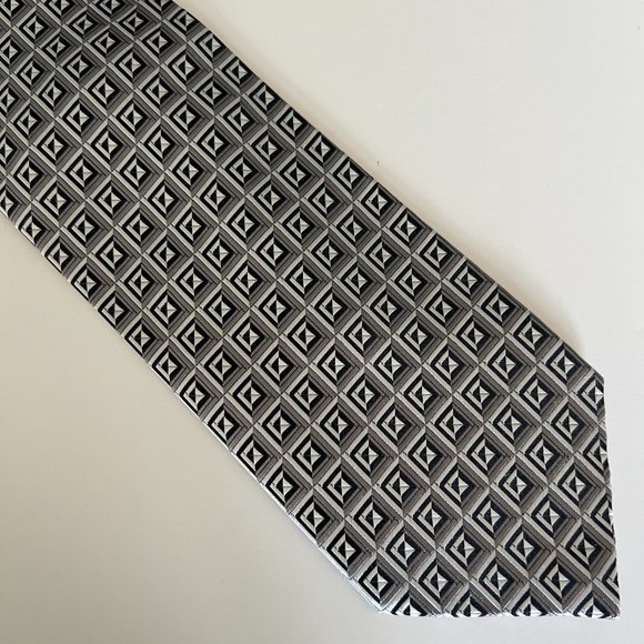 ERTU 100% Silk Italian Tie NWOT - Picture 1 of 3
